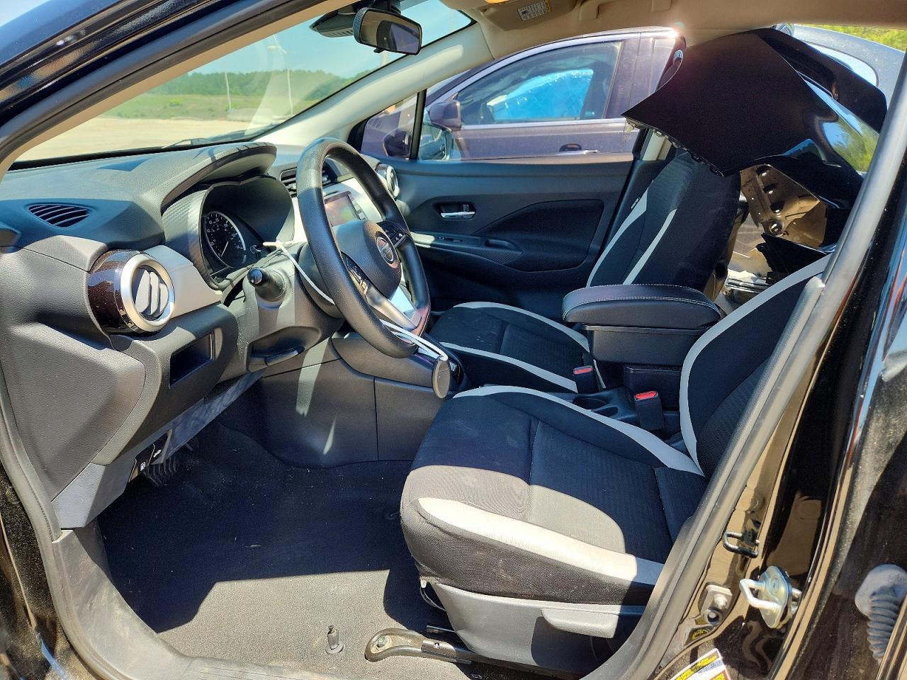 Nissan Versa Sv