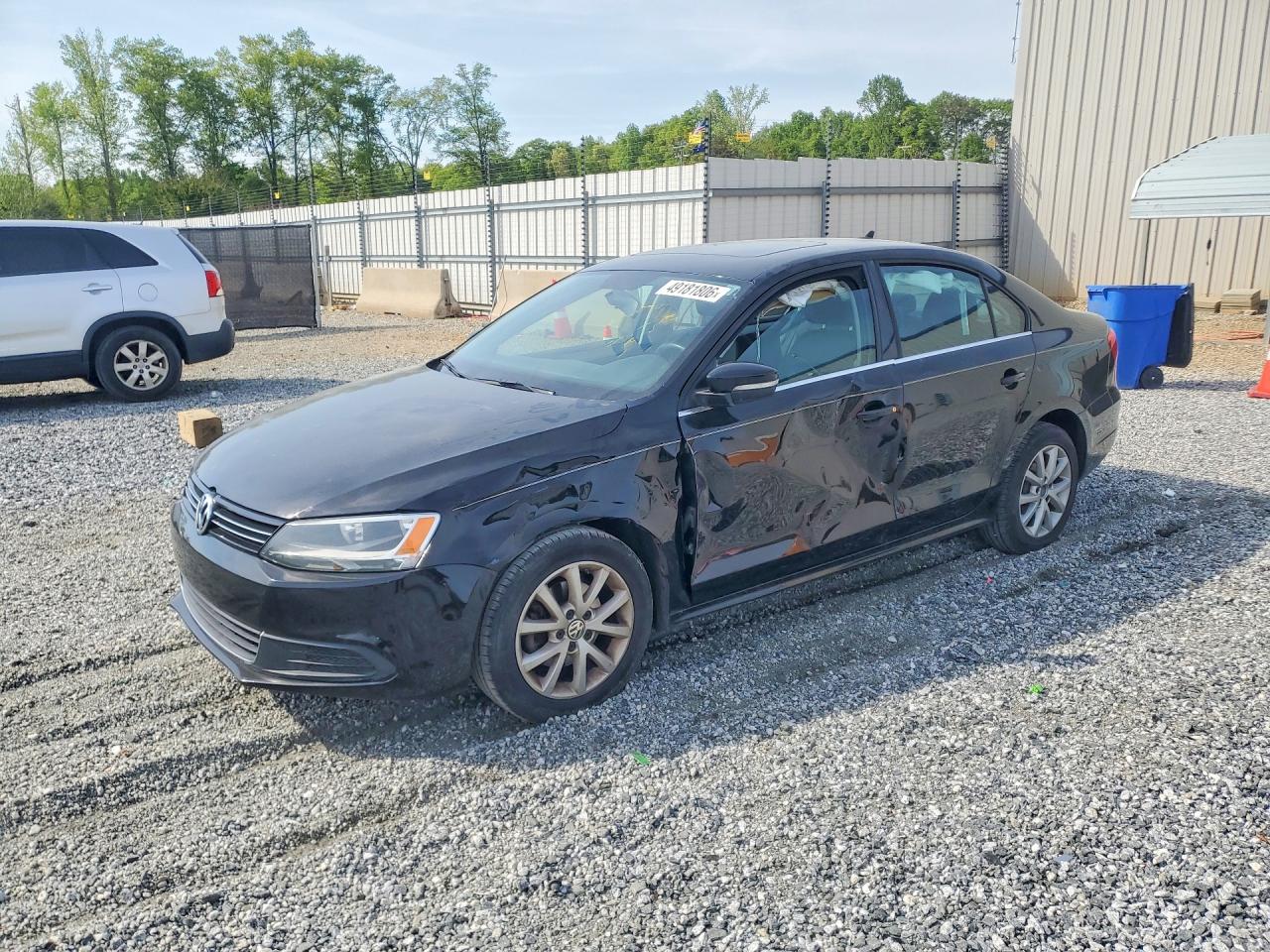 Salvage Volkswagen Jetta Image