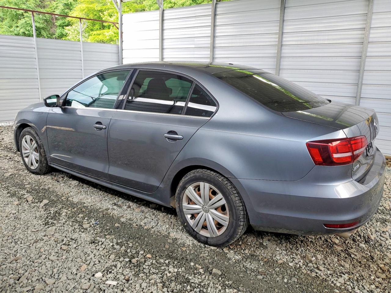 Volkswagen Jetta S