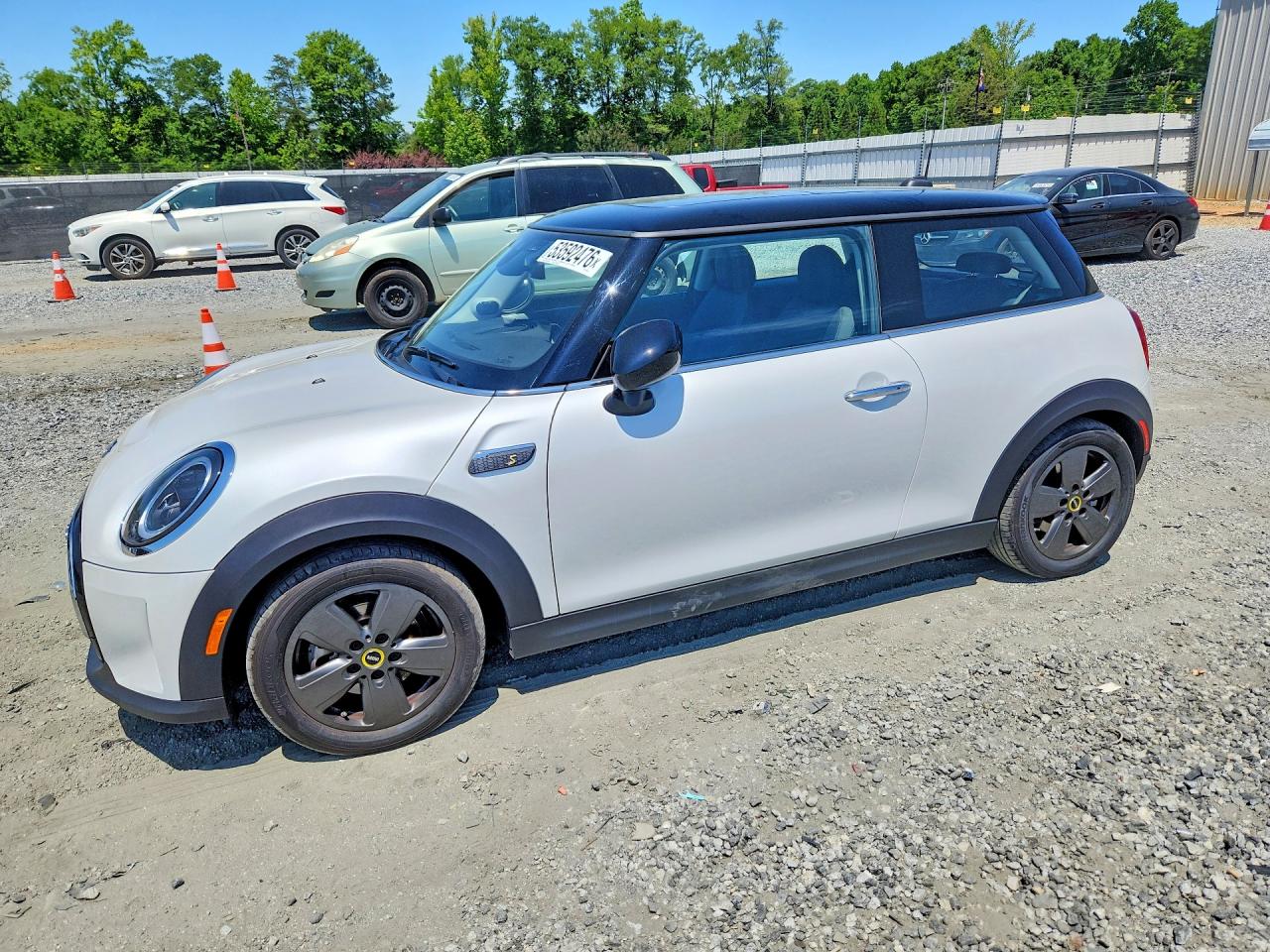 Salvage MINI Cooper Image