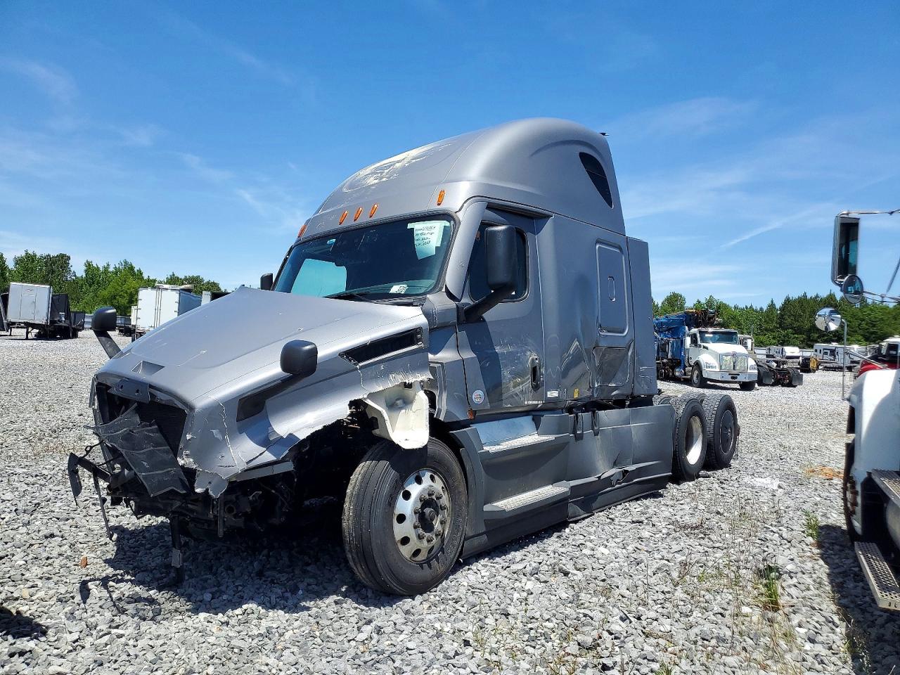 Freightliner Cascadia 126