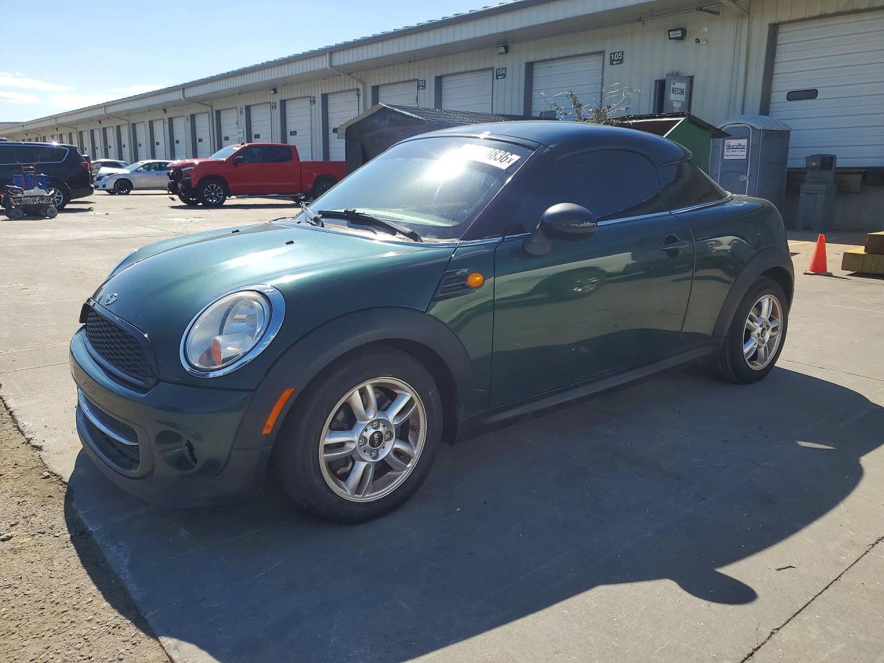 Salvage MINI Cooper Image