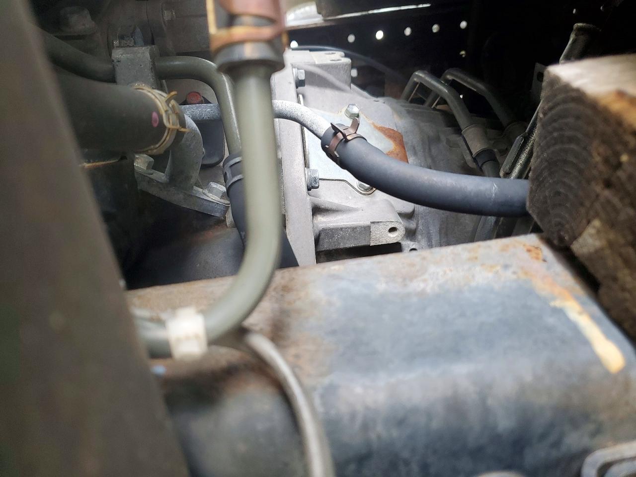 Hino 195
