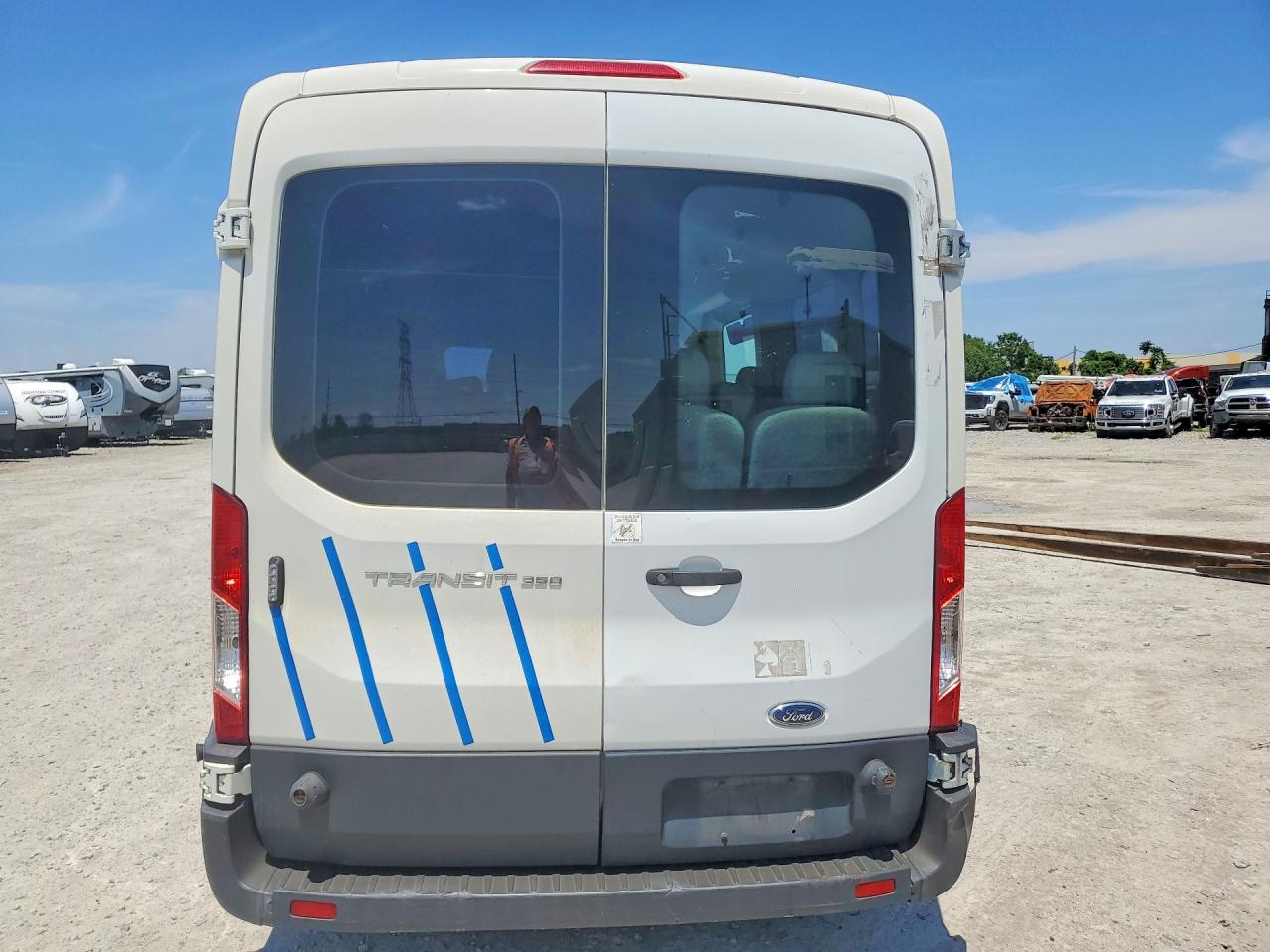 Ford Transit T-350
