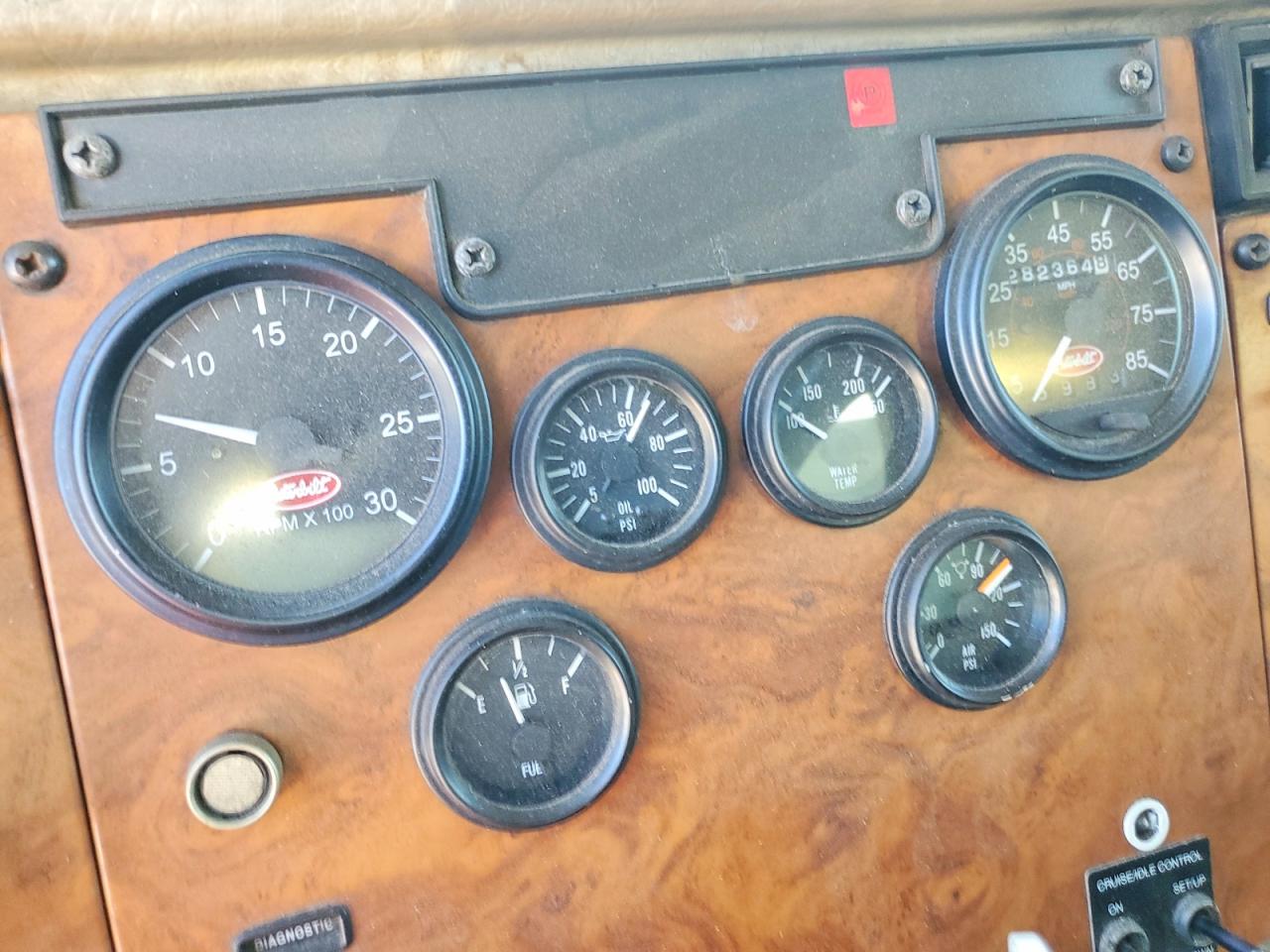 Peterbilt 340