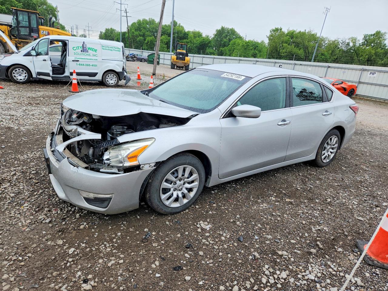 Salvage Nissan Altima Image
