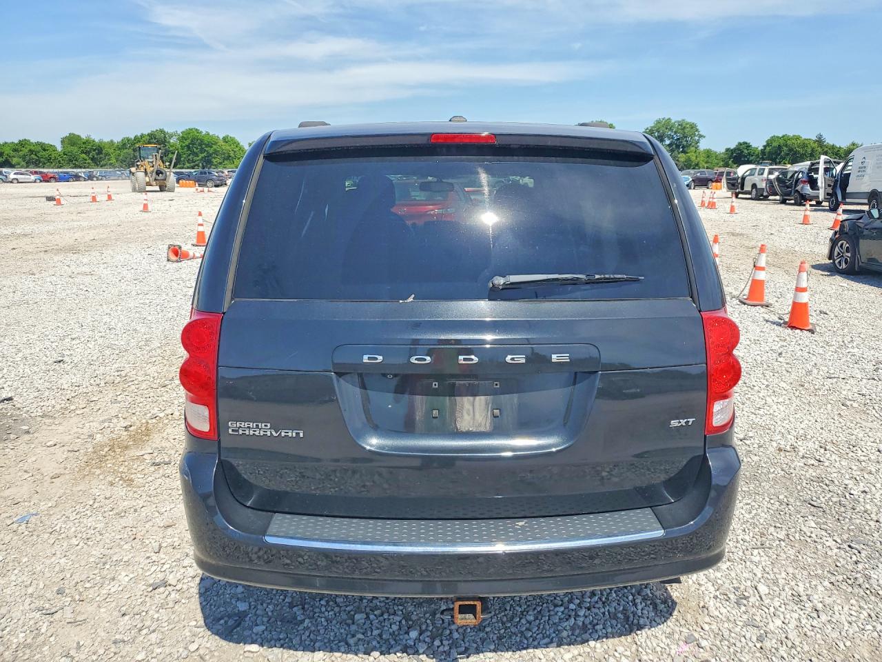 Dodge Caravan Sxt