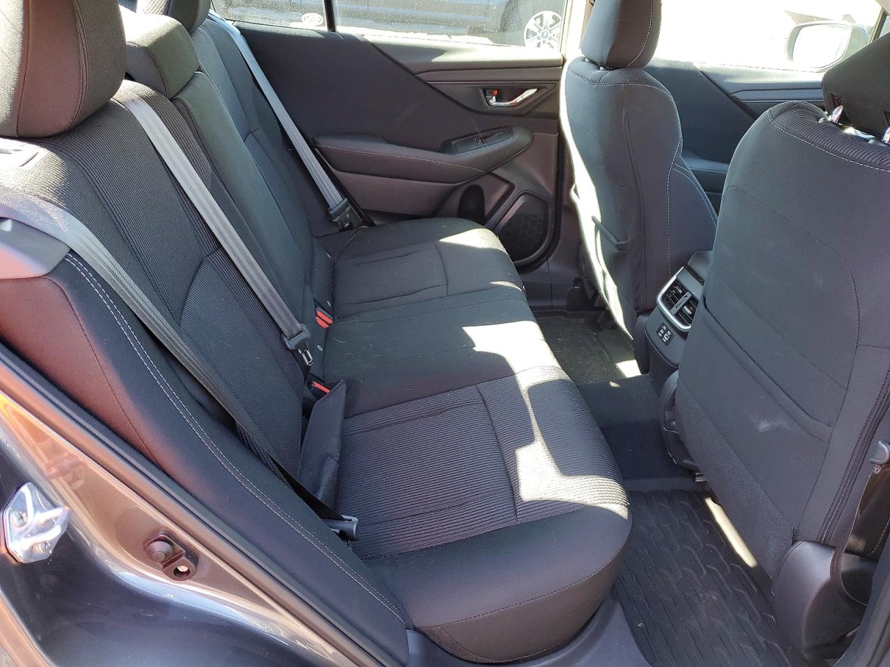 Subaru Legacy Premium