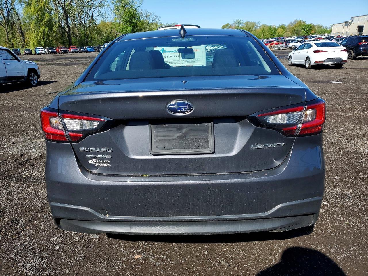 Subaru Legacy Premium