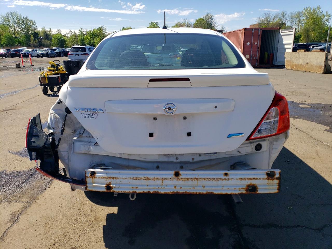 Nissan Versa 1.6 S Plus