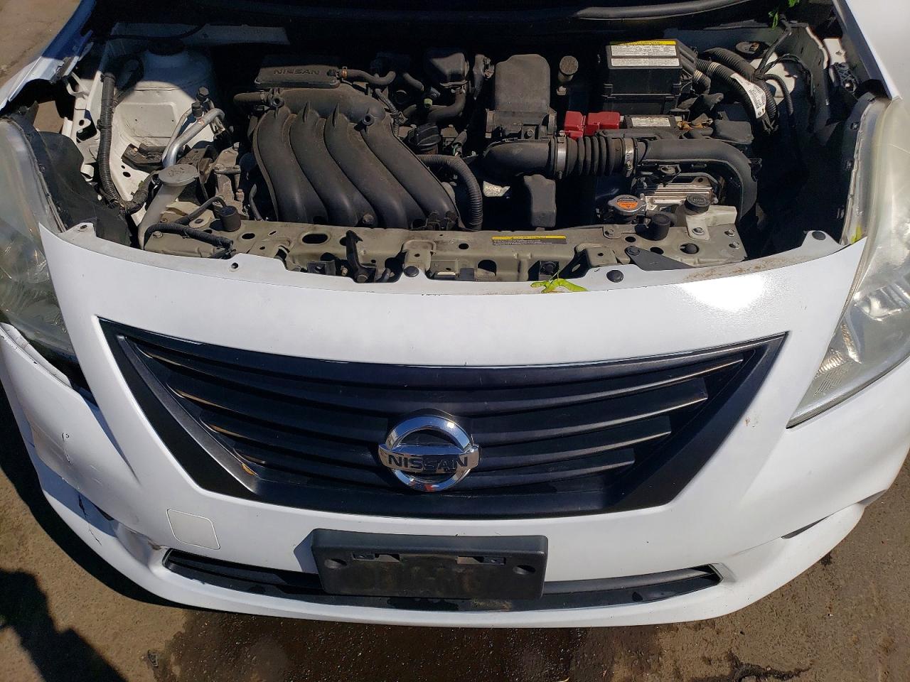 Nissan Versa 1.6 S Plus