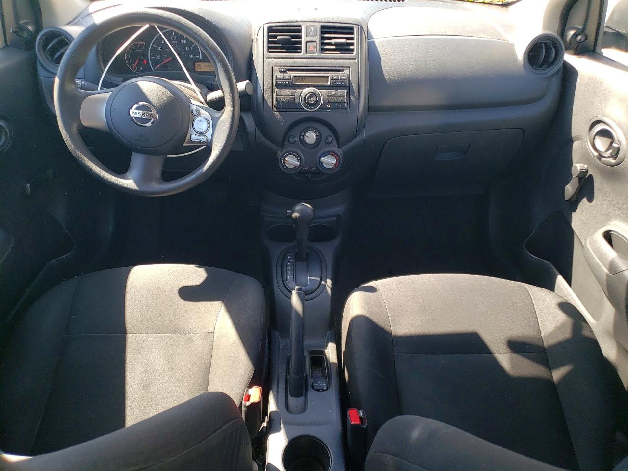 Nissan Versa 1.6 S Plus
