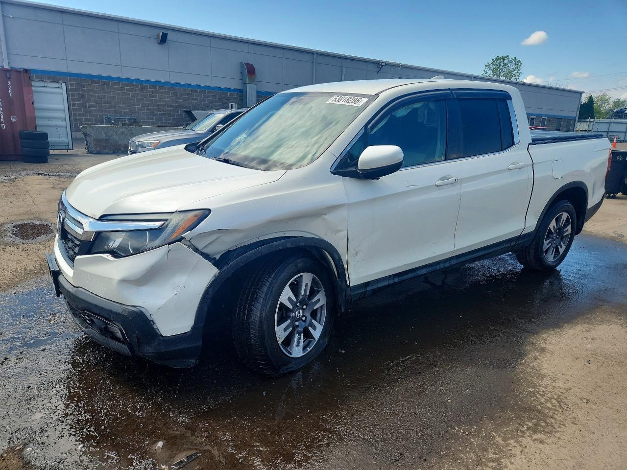 Salvage Honda Ridgeline Image