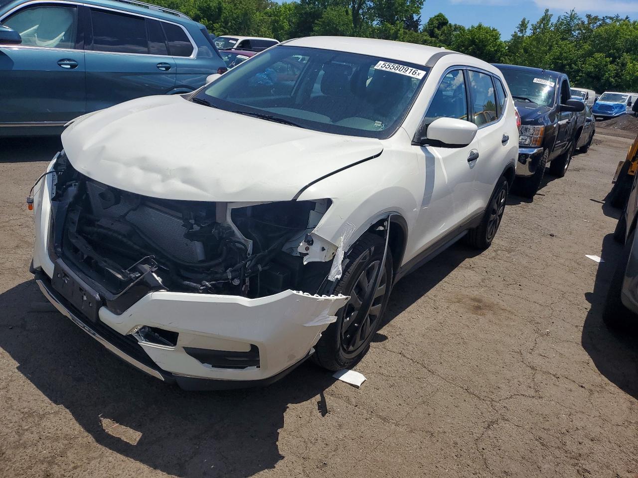 Salvage Nissan Rogue Image