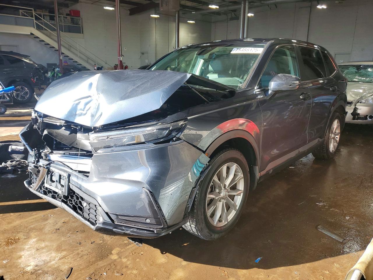 Salvage Honda Crv Image