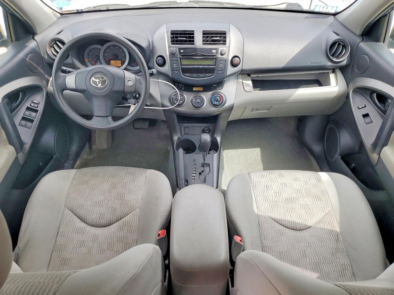 Toyota RAV4 Base