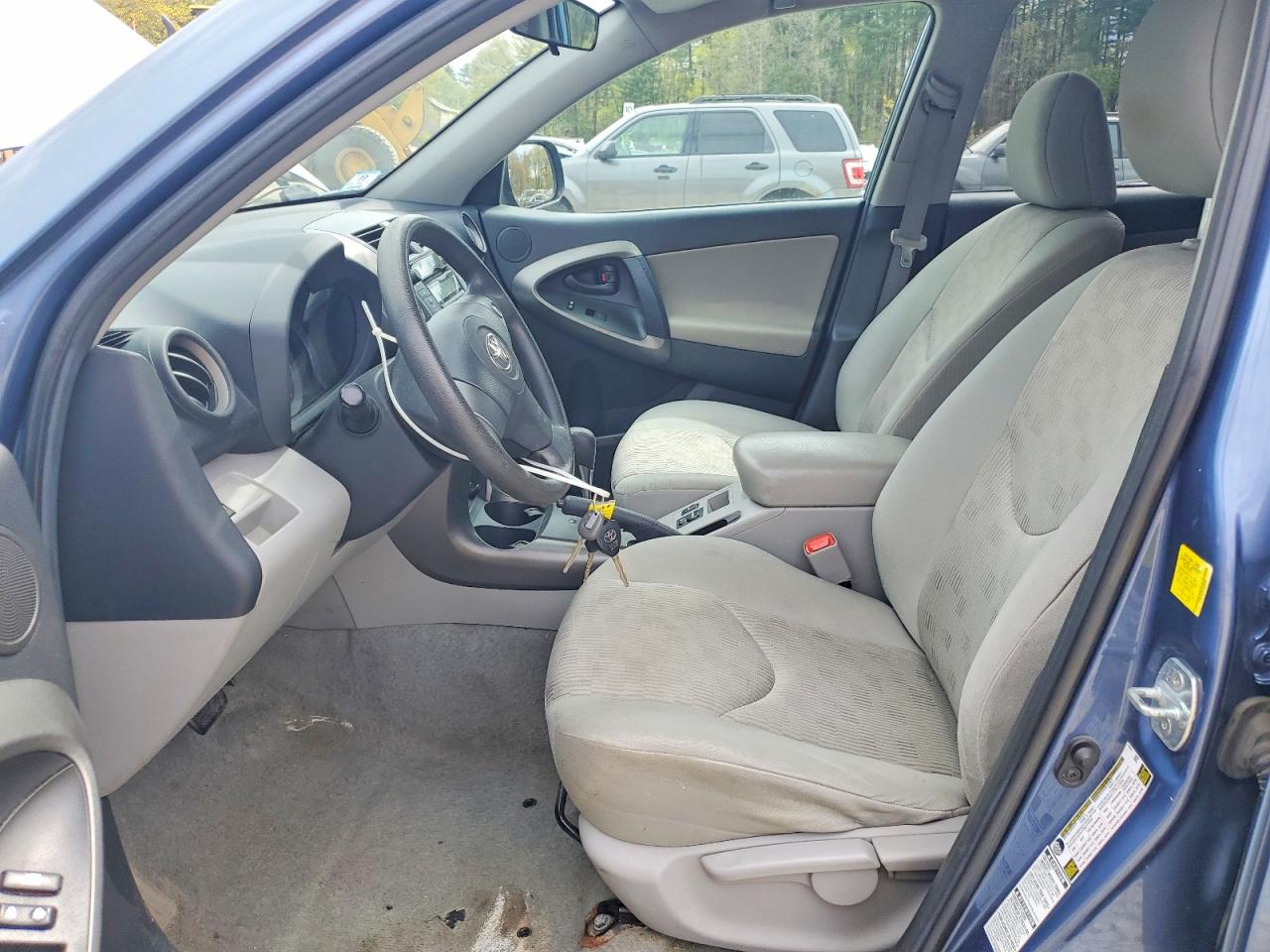 Toyota RAV4 Base