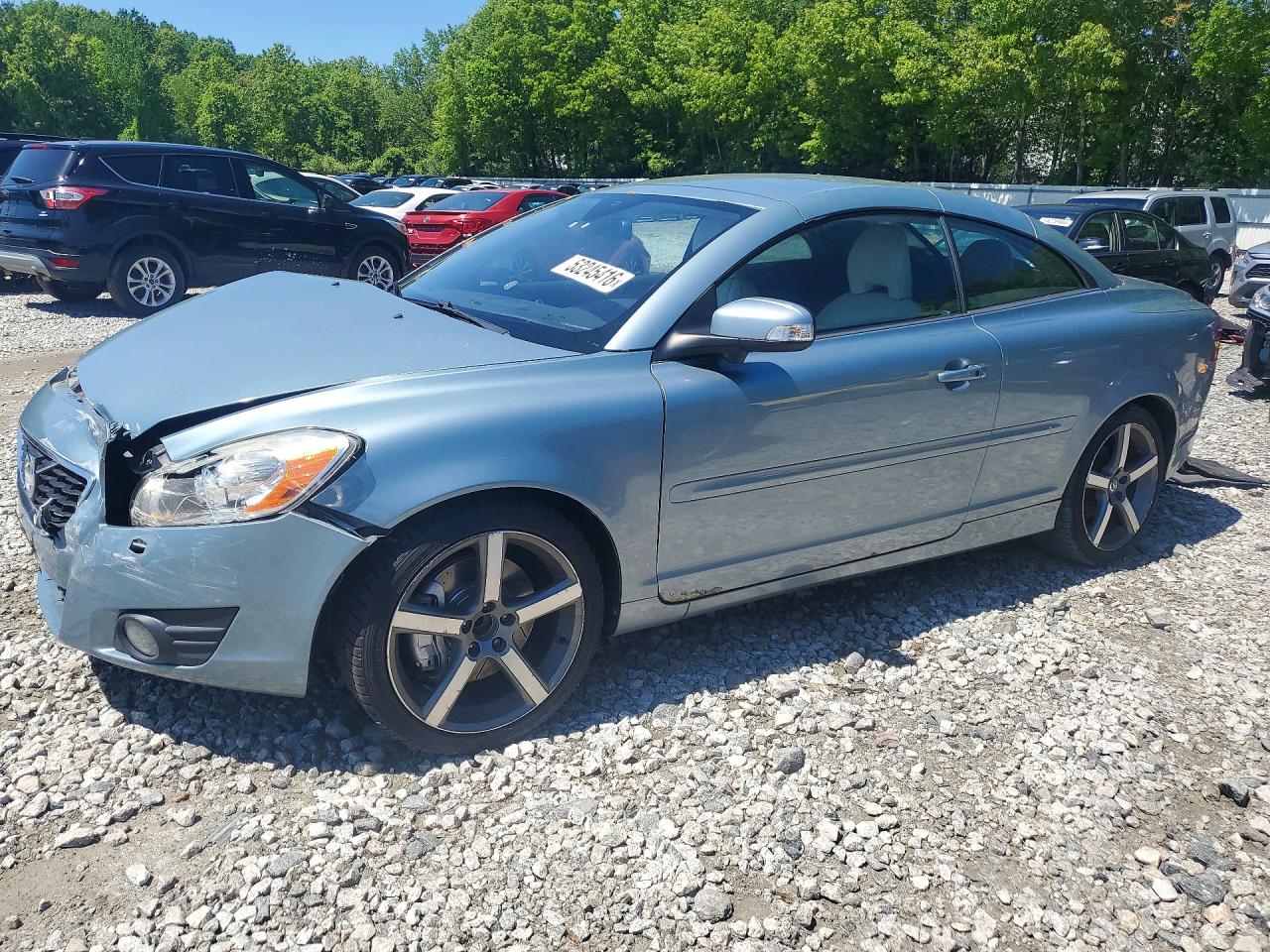 Salvage Volvo C70 Image