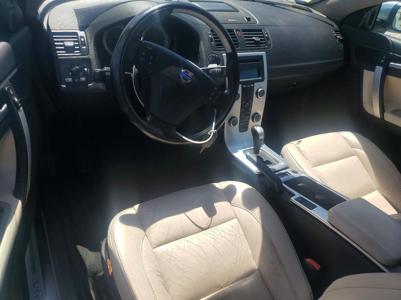 Volvo C70 T5