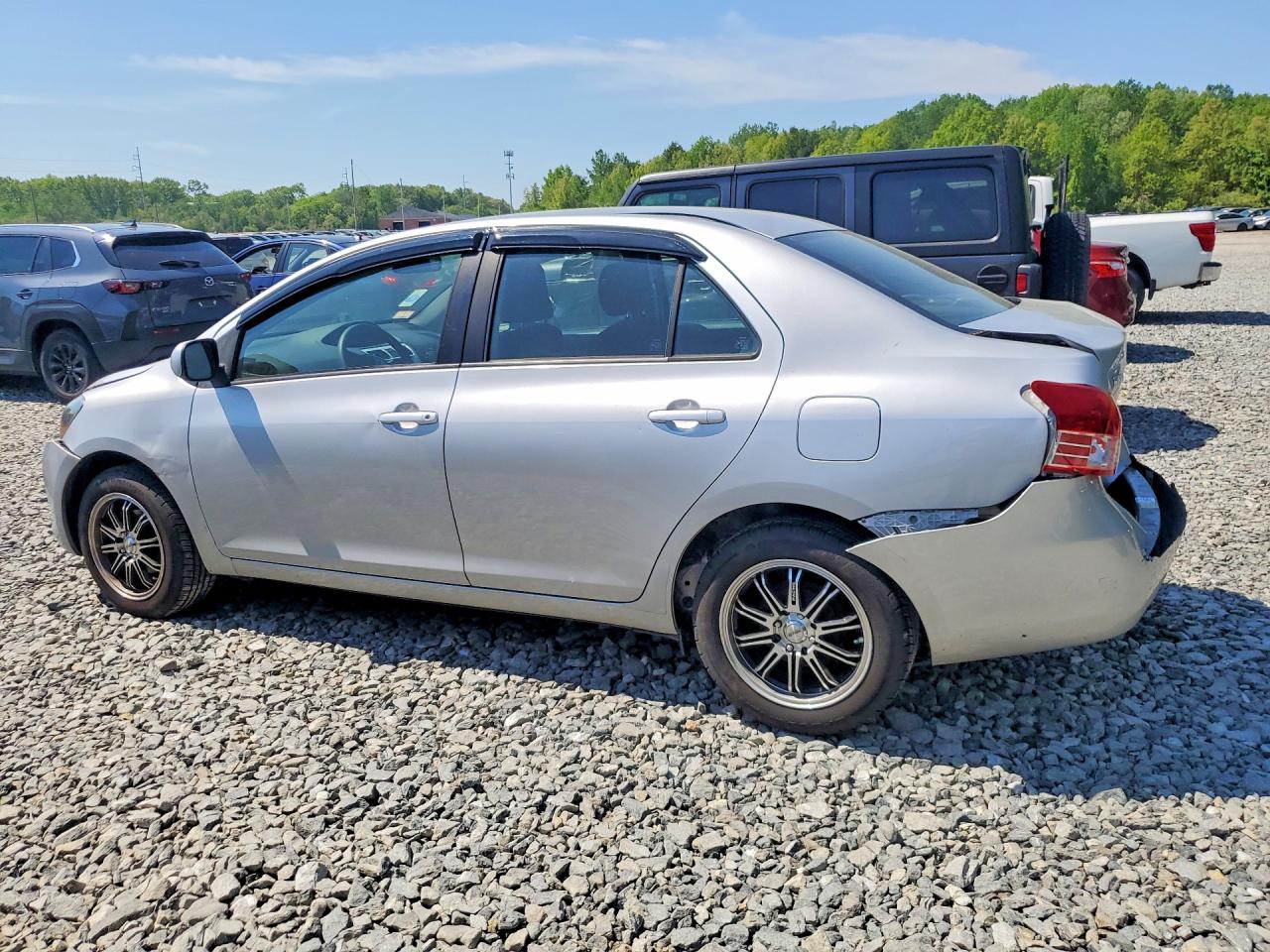 Toyota Yaris Base