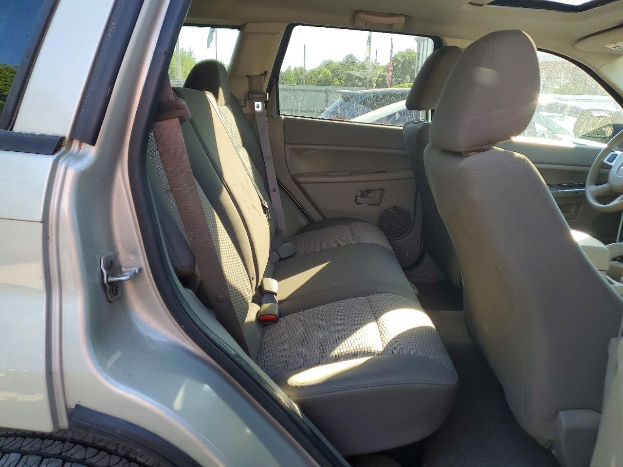 Jeep Grand Cherokee Laredo