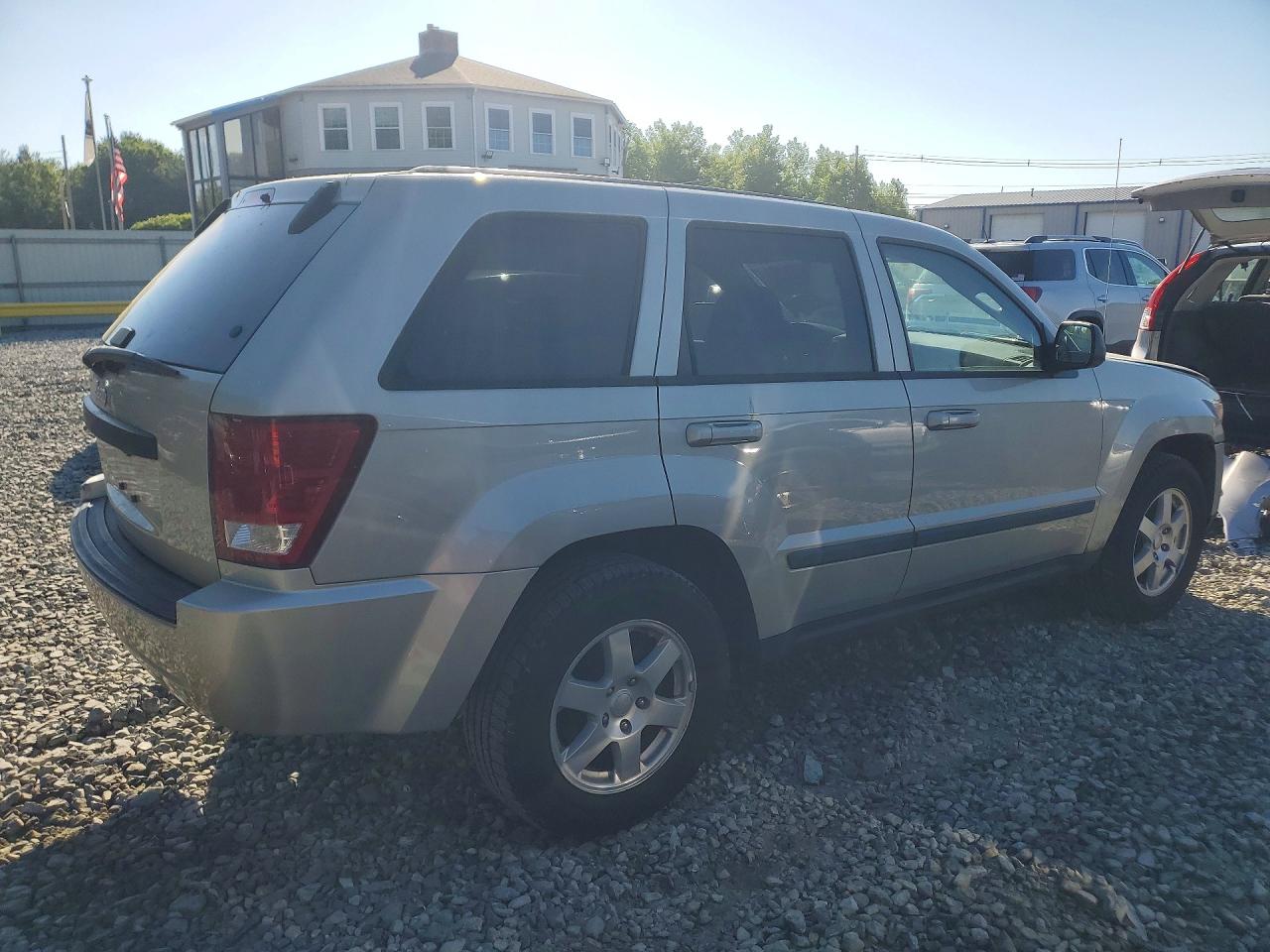 Jeep Grand Cherokee Laredo