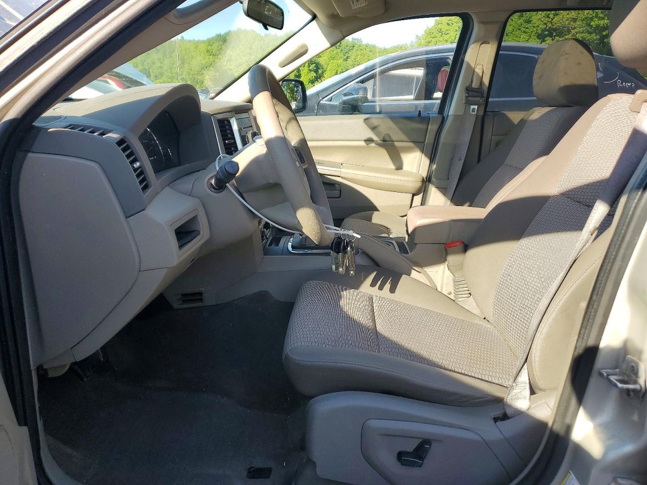 Jeep Grand Cherokee Laredo