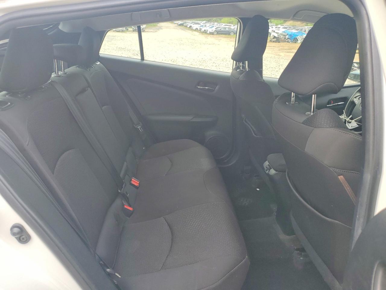 Toyota Prius Le Awd-e