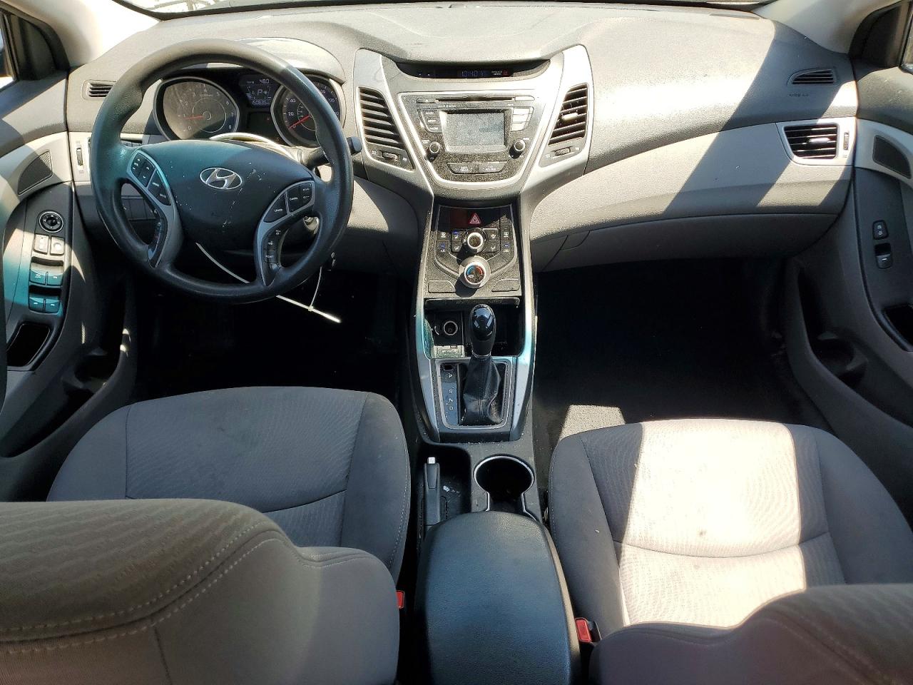 Hyundai ELANTRA Se