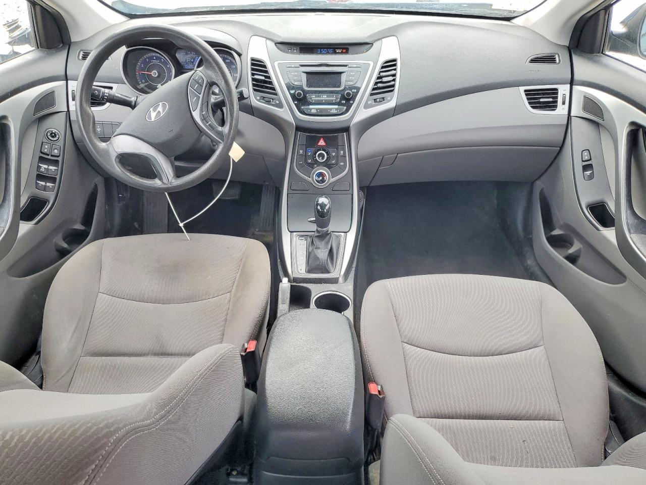 Hyundai ELANTRA Se