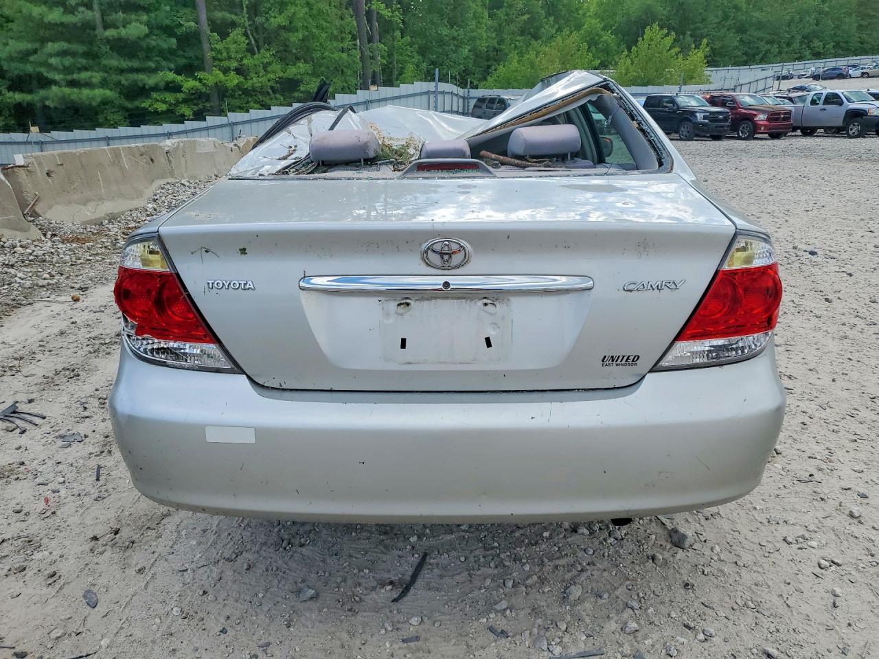Toyota Camry Standard