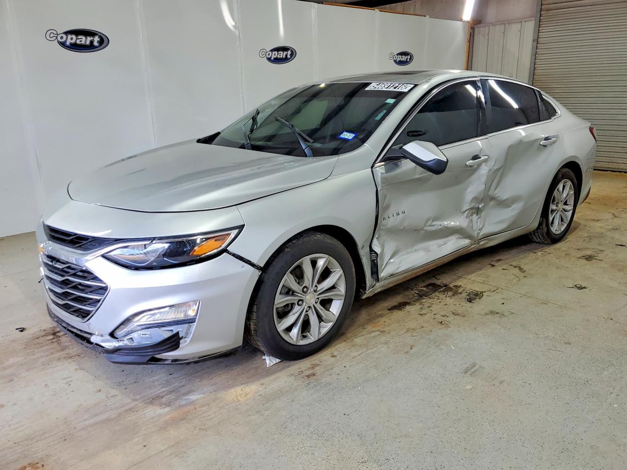 Salvage Chevrolet Malibu Image