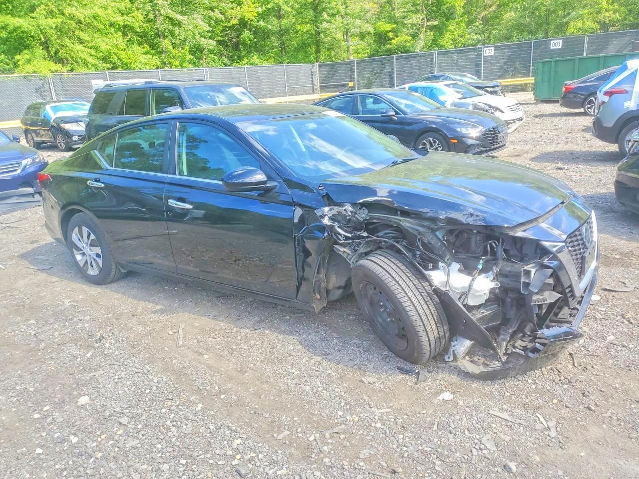 Nissan Altima S