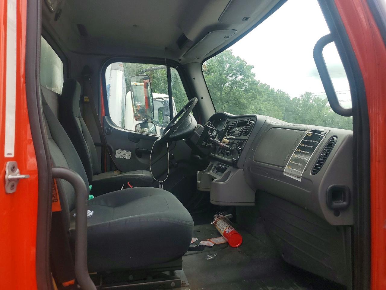 Freightliner M2