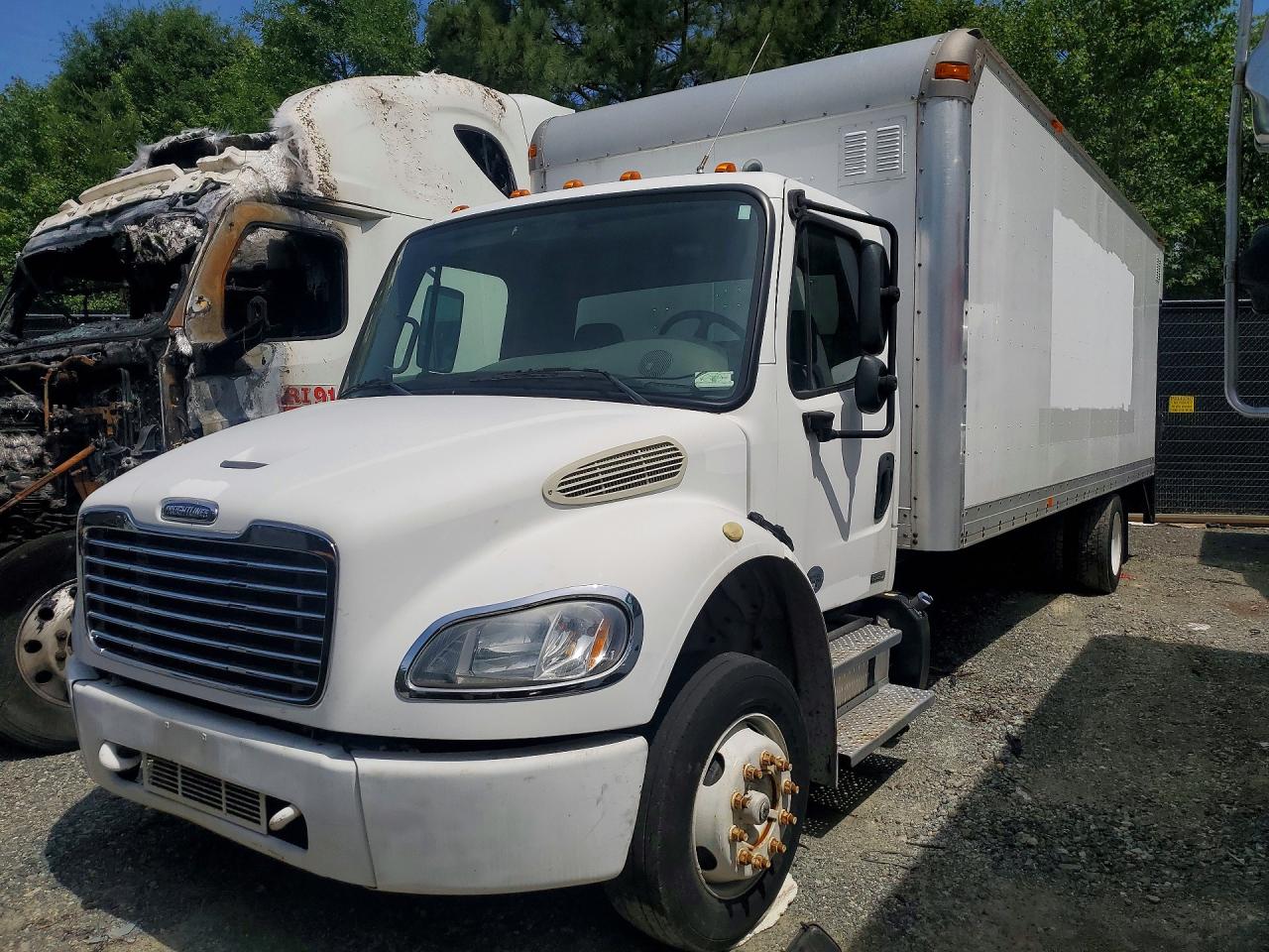 Salvage Freightliner M2 Image