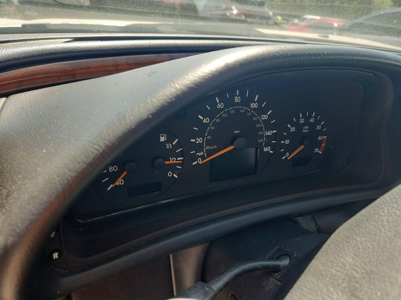 Mercedes-Benz Clk-class 320