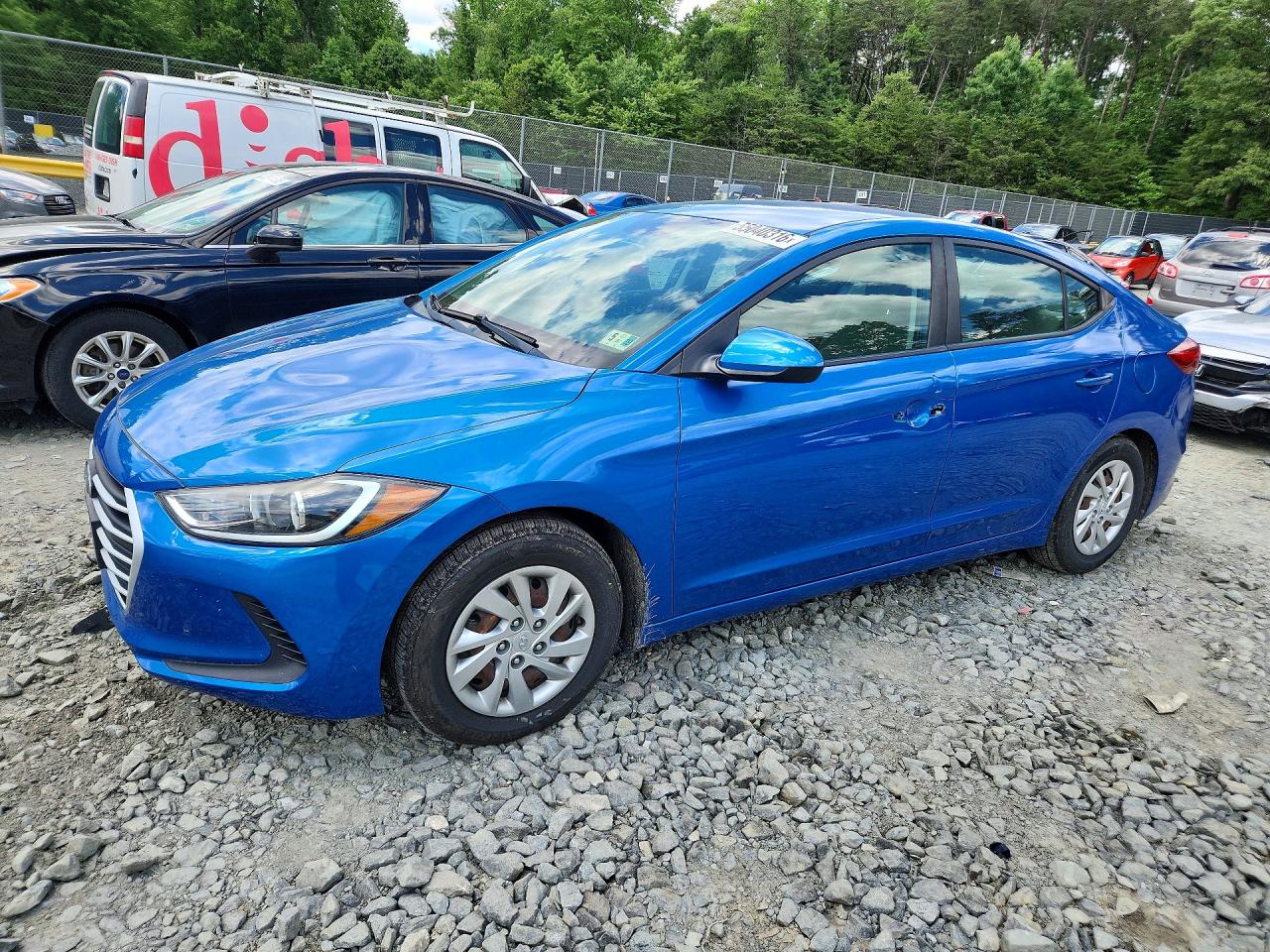 Salvage Hyundai ELANTRA Image