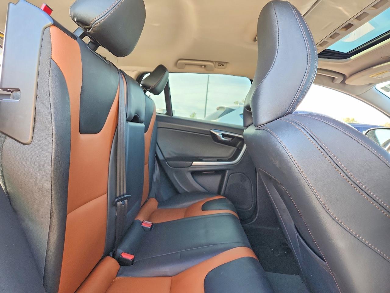Volvo V60 Platinum