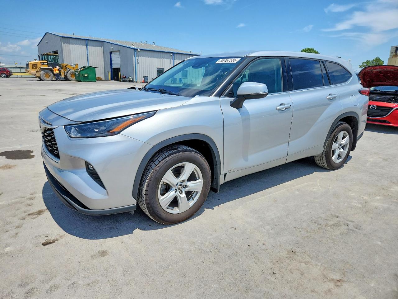Salvage Toyota Highlander Image