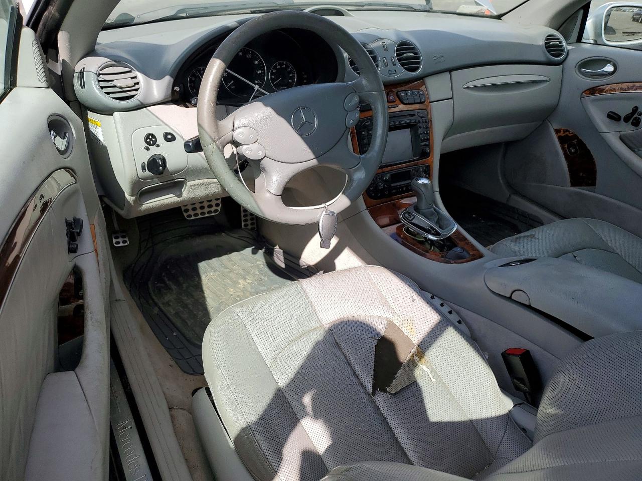 Mercedes-Benz Clk-class 320
