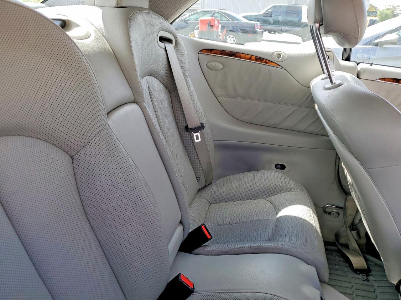 Mercedes-Benz Clk-class 320