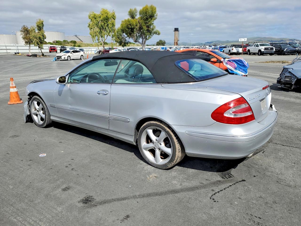 Mercedes-Benz Clk-class 320
