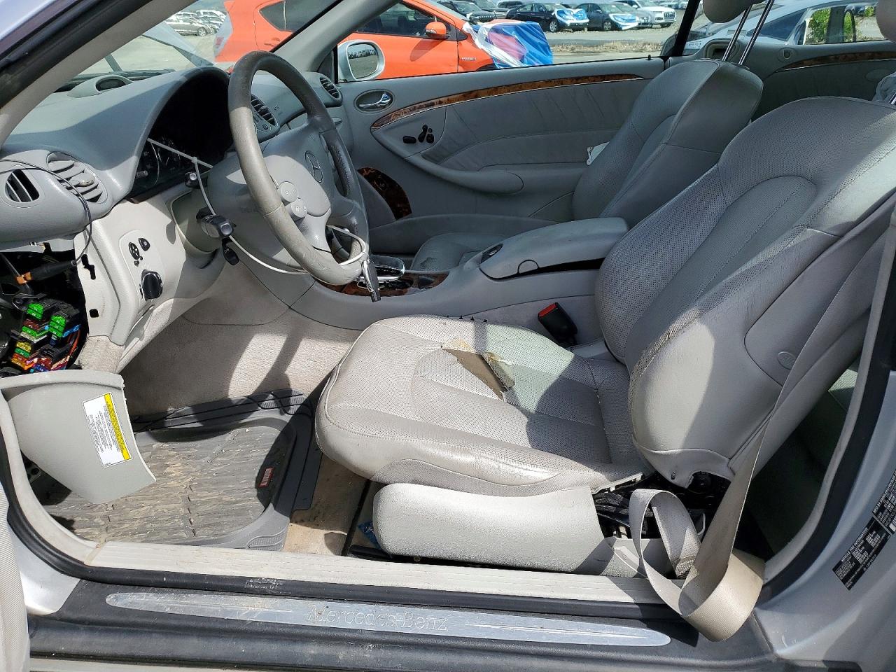 Mercedes-Benz Clk-class 320