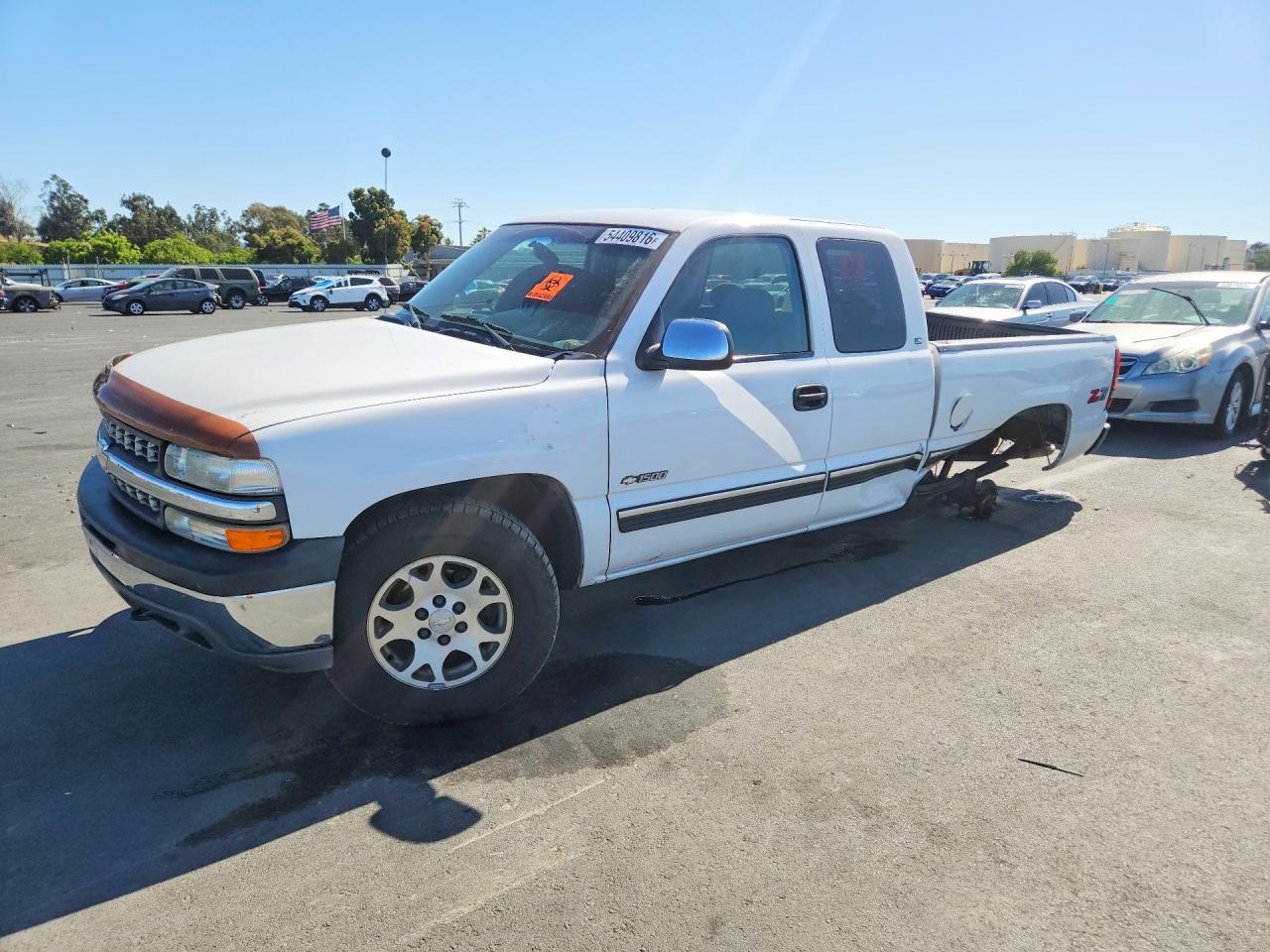 Salvage Chevrolet Silverado Image
