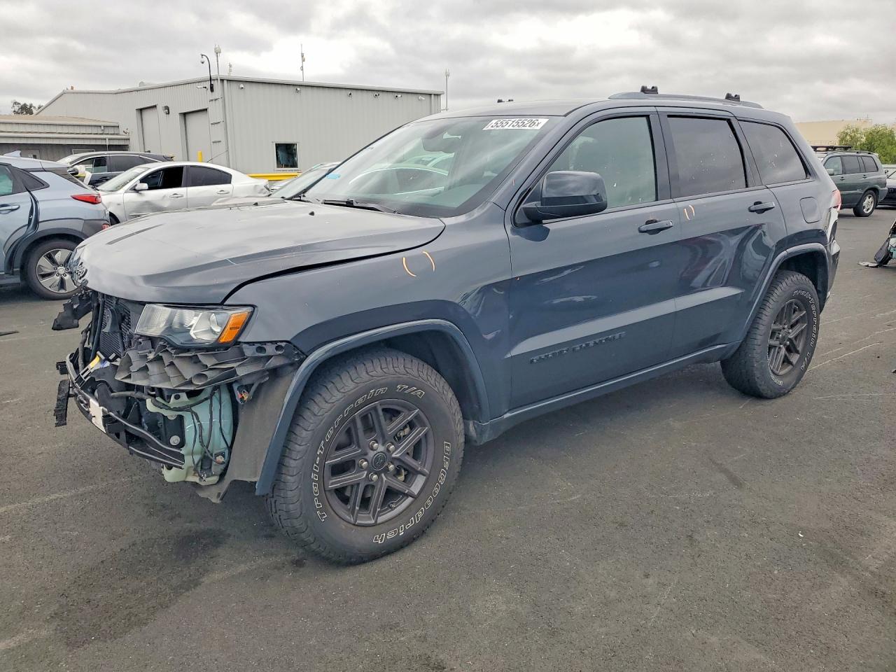 Salvage Jeep Cherokee Image