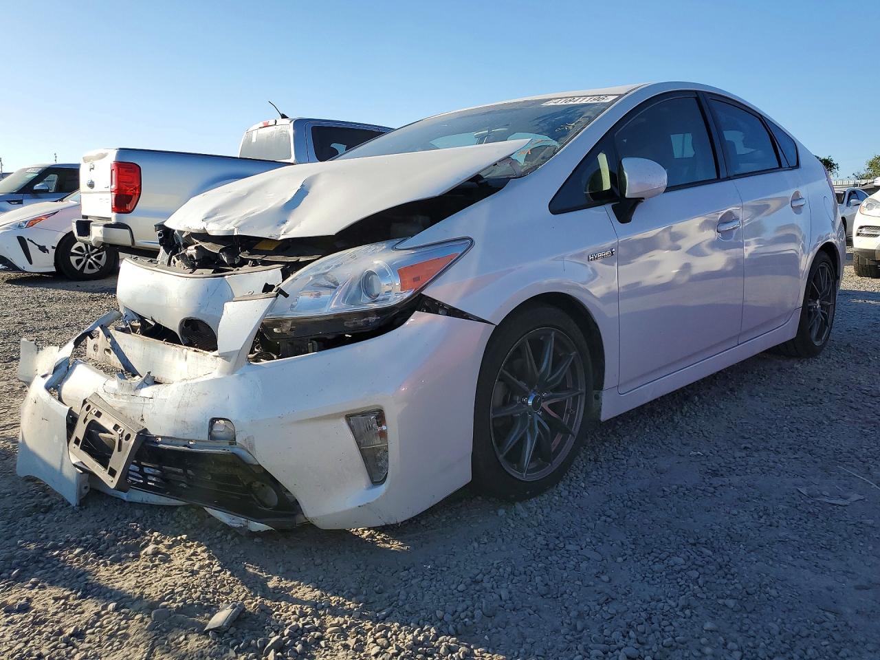 Salvage Toyota Prius Image