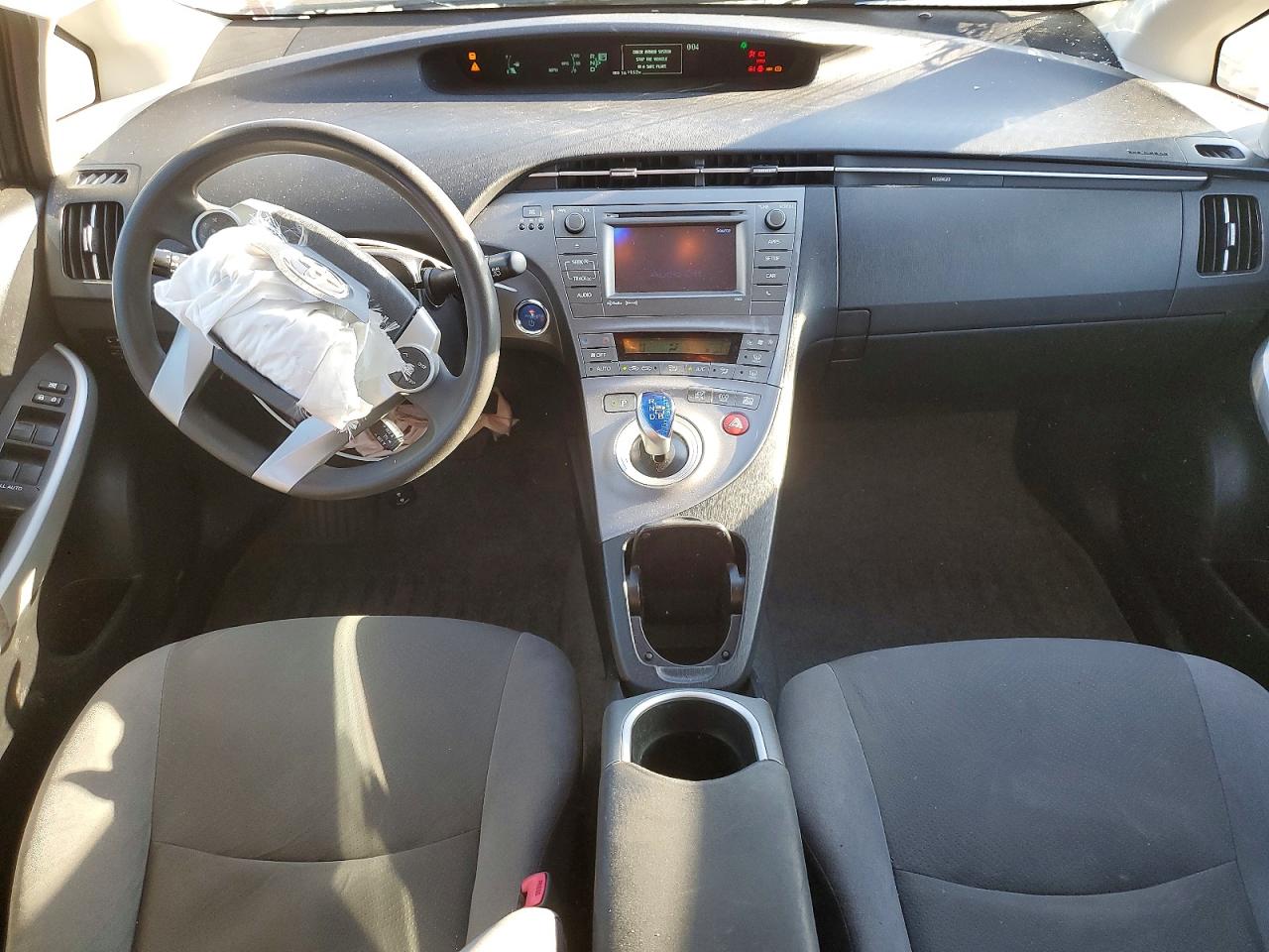 Toyota Prius Three
