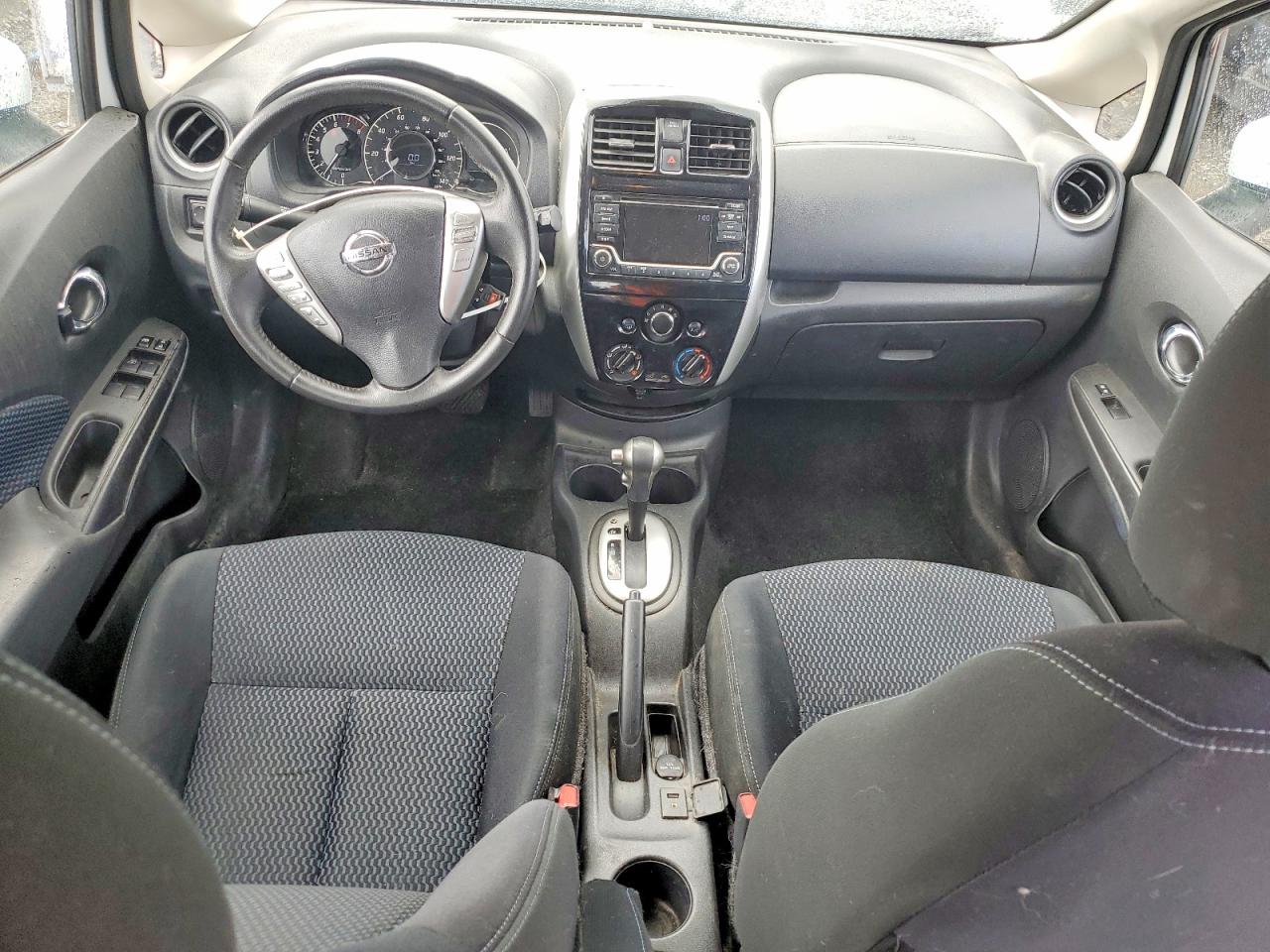 Nissan Versa Sv