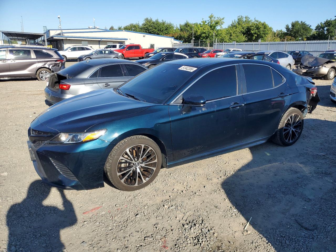 Salvage Toyota Camry Image