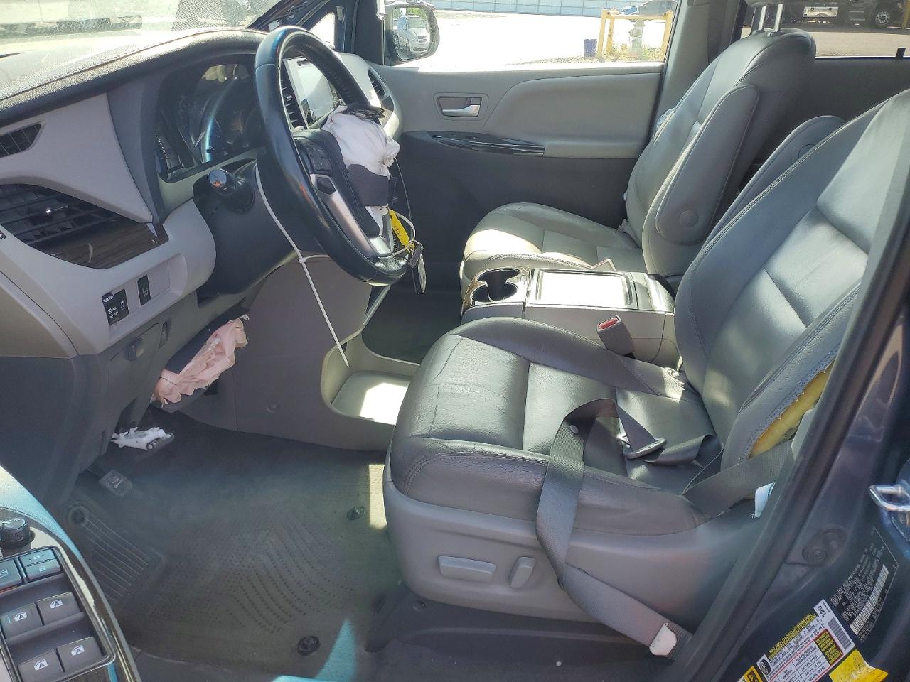 Toyota Sienna Xle 8-passenger